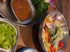 -明洞阿姨·韩式酱蟹烤肉·创意料理(三元桥店)