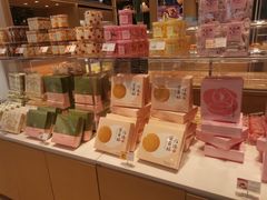 -好利来(新华百货店)