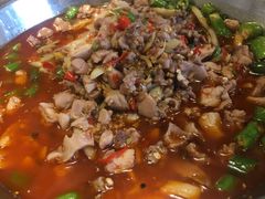 -兔行天下-鸿鹤鲜锅兔(中海国际店)