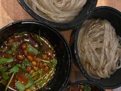 -万记麻辣烫国展总店