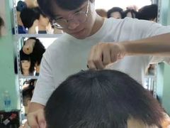 -首脑美容美发化妆美甲培训学校(长沙校区)