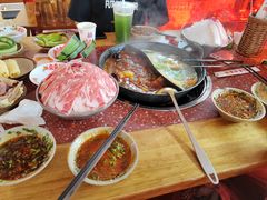 -赵美丽·重庆社区火锅·直营店(火车东站·中豪国际店)