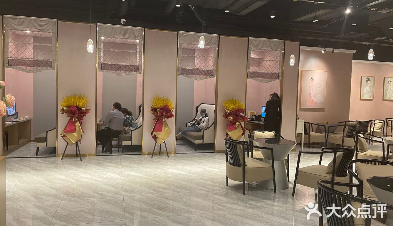 看起来很不错，就来探探店