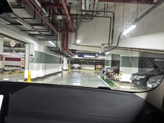 -北京银泰中心-停车场