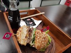 -汉堡双倍·喜鹊堡