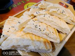 饽饽饼-王明古法砂锅居(开化寺店)