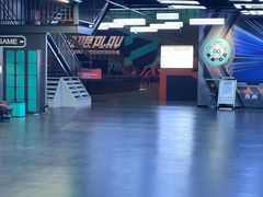 -极限PLAY运动娱乐新世界·团建派对表演休闲馆·室内高空游乐园