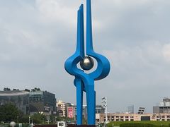 -泉城广场