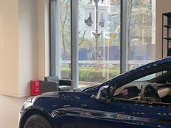 -TESLA 特斯拉(上海太古汇体验店)