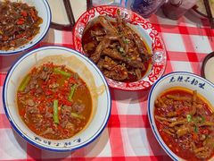 -笨豆腐居民楼菜馆•江西小炒(天津开发区店)