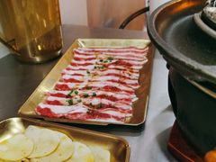 -胡悦里韩式烤肉(芝罘万达广场店)