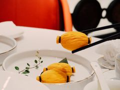 猫山王榴莲酥-东富酒家(龙湖西溪天街店)