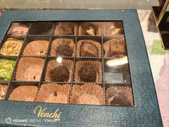 -VENCHI 闻绮(广州太古汇店)