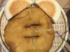 酸奶饼-蒙亨·手把肉·蒙古包文化主题餐厅(天恒广场店)