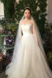 -艾米丽婚纱礼服