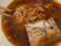 焖肉辣肉面-德兴馆(广东路总店)