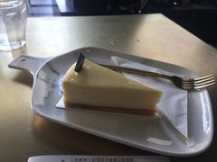 -UNI UNI(环亚凯瑟琳店)