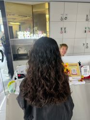 -宫铭烫发染发接发店