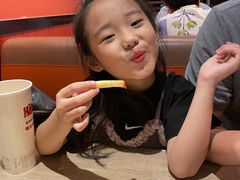 -The Habit Burger Grill 哈比特汉堡(复兴soho店)