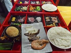 -勺子米线·云南传统小吃市集(四方街店)