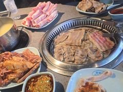 -金滏山烤肉·海鲜·火锅自助餐厅(襄阳万达店)