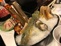 -鲜入围煮花胶鸡海鲜火锅