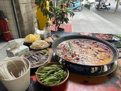 -黄潇洒老火锅(九眼桥宏济巷店)
