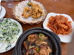 -胡子饮食店