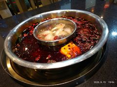 -渝宗老灶火锅(巴国城店)