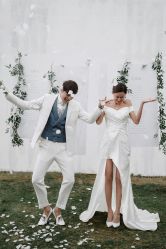 -易摄影婚纱摄影工作室