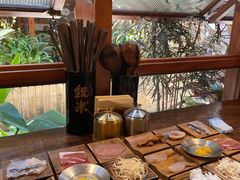 -银米·云南传统过桥米线(双廊黑金冠店)