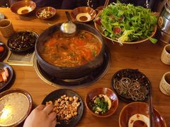 -贵厨酸汤牛肉(花果园国际中心店)