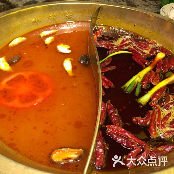 小龙坎老火锅鸳鸯锅底图片-北京火锅-大众点评网