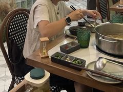-喃喃椰·糟粕醋·椰子鸡火锅(七堡花园店)