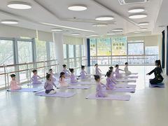 -小荧星艺校(浦东中环分校)