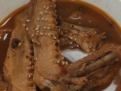 -张大师鸭爪爪特色干锅(南湖店)