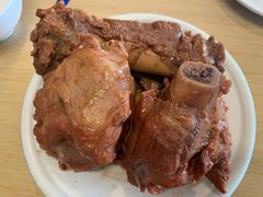 招牌酱大骨-关东小磨东北菜(上海长风大悦城店)
