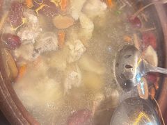 -东记炭炉·海鲜鸡煲(龙华店)