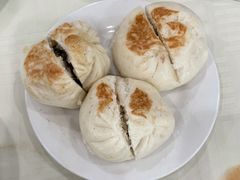 菜肉生煎包-弘城海鲜点心酒家