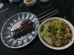 -烤肉小伙烤肉店