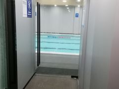 -蓝海豚游泳俱乐部(南京西路店)