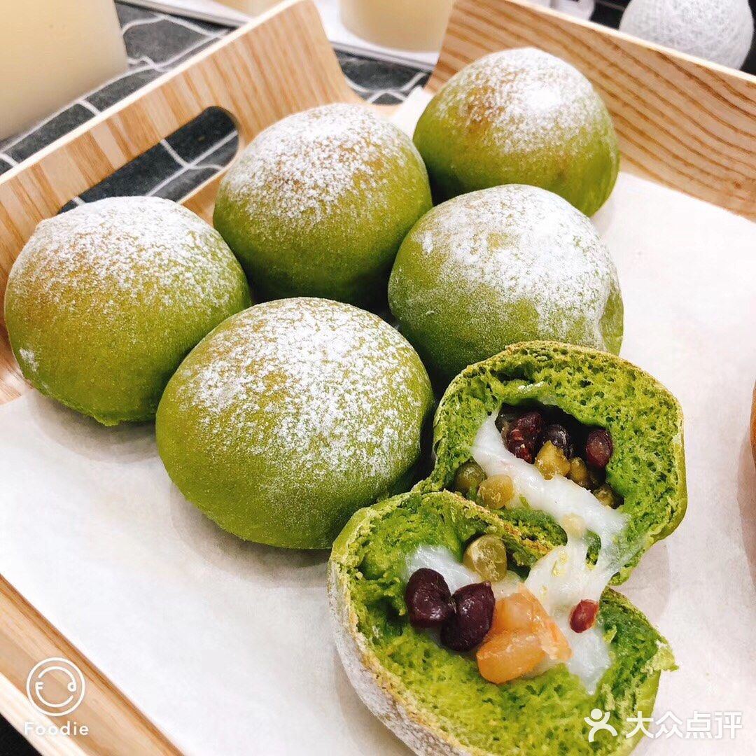 网红抹茶麻薯面包