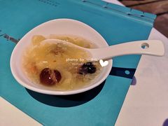 冰糖银耳莲子羹-赵记老铺(市府恒隆广场店)