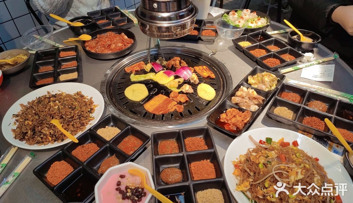 烤肉聚餐超幸福的好嘛？