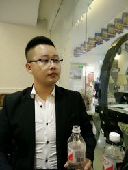 点击看大图 -王子宫殿婚纱摄影(环山路总店)