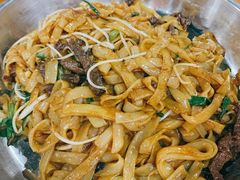 干炒牛河-牛一煲美食(江高店)