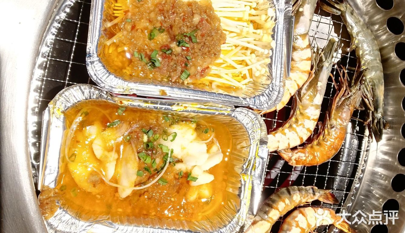 挑了这家烤肉自助,吃肉肉过过瘾运气不错