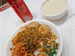 -桂姥姥·桂林卤粉·锅烧桂林米粉(莲塘店)