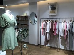 -nana showroom娜娜家服装店