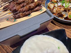 -蚝堡海鲜·威海菜·海肠捞饭·烧烤·亚洲吃蚝公司(幸福门店)